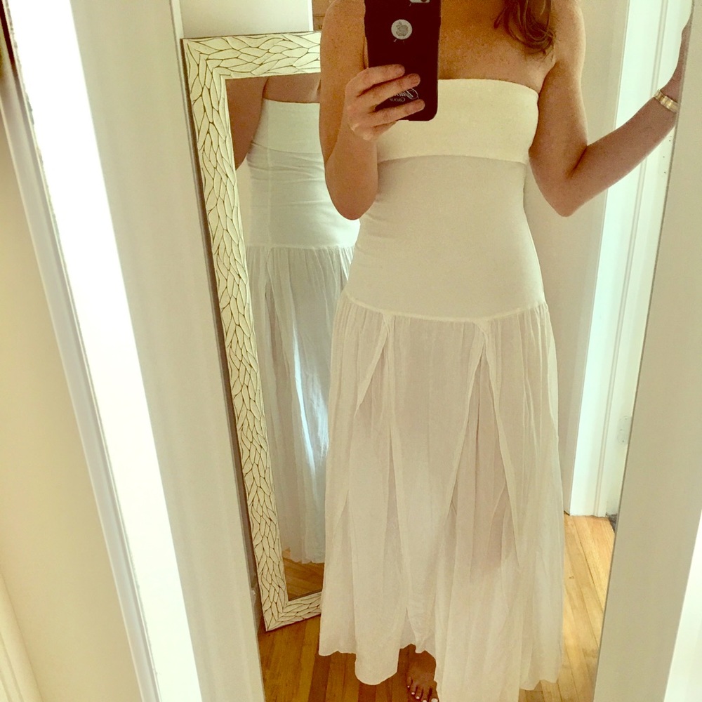 Cotton white strapless dress